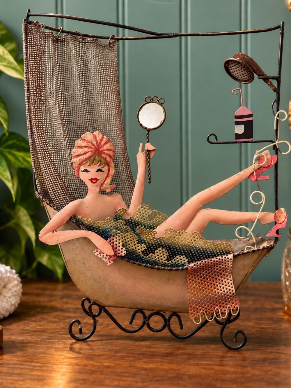Whimsical Metal Mesh Bathtub Lady Sculpture Art 3D Mixed Media Bathroom Decor